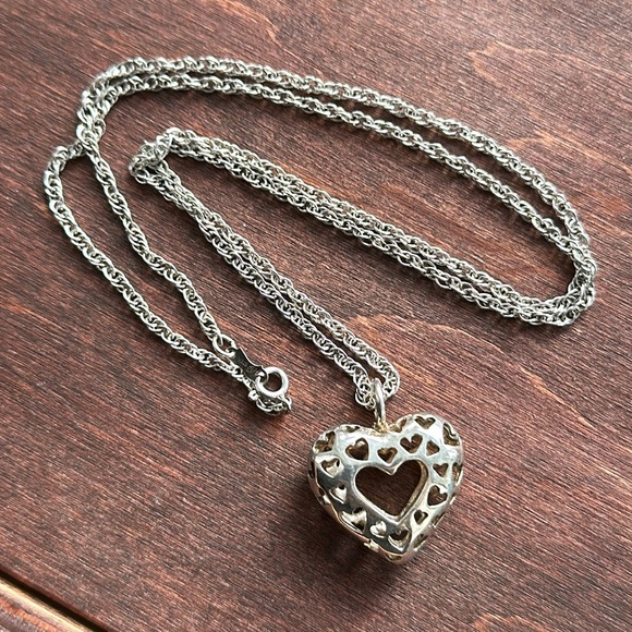 NWOT STERLING Stamped Chain + Heart Shape (Heavy) Pendant - Picture 1 of 7